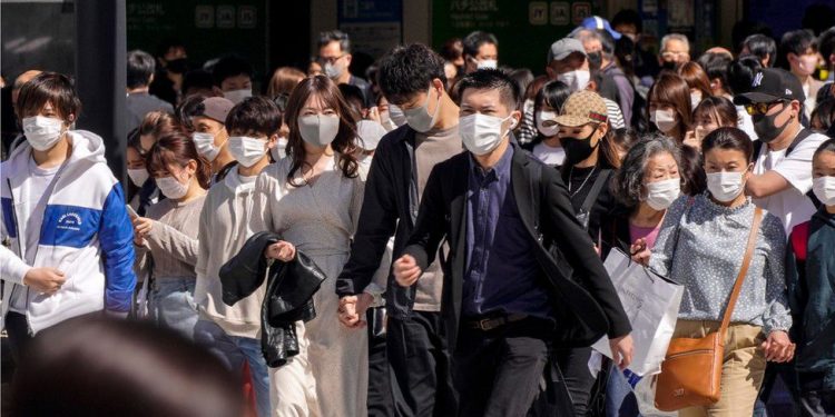 Coronavirus: Japan declares virus emergency in Tokyo as Olympics near
