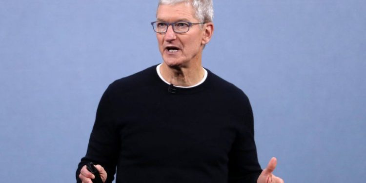 Apple wants staff back in offices by September