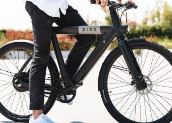 Airover is a futuristic new electric bike that looks like it’s designed by Tesla