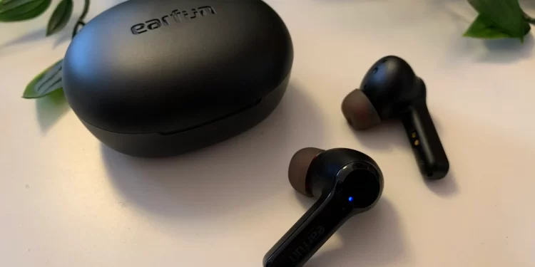 Things to look for before buying earbuds in 2022